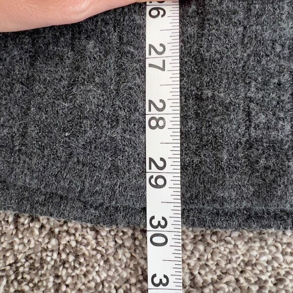 Perry Ellis Men's Ribbed V-Neck Sweater size large - Picture 5 of 5